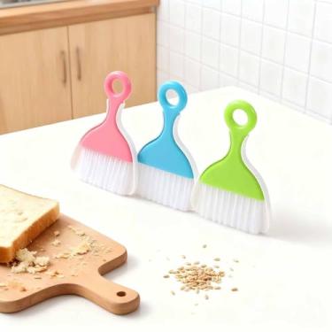 Imagem de Pacote com 3 minivassouras de mão e pá de lixo, conjunto de mini vassoura e escova para mesa, mesa, teclado de carro, bancada, pequena ferramenta de limpeza para resíduos de animais, cores mistas