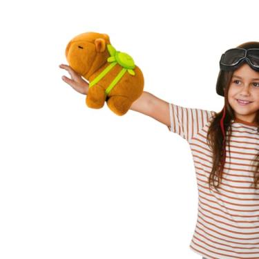 Imagem de Capivara de Pelúcia Bracelete, Atialergica, Presente Infantil Interativo, Capivara Pelucia Infantil – Brinquedo Fofo e Criativo