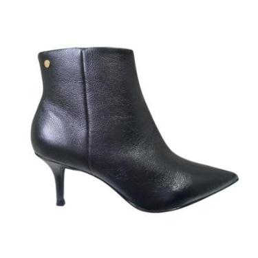 Imagem de Bota Feminina Cano Curto Bico Fino Salto Fino Preta em Couro-Feminino