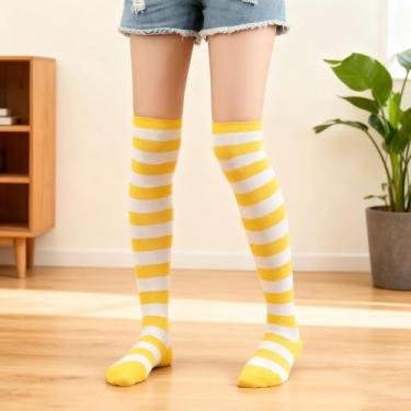 Imagem de 1 par de meias femininas listradas acima do joelho, adequadas para acessórios de roupas de Natal, meias altas de outono e inverno (branco-amarelado)