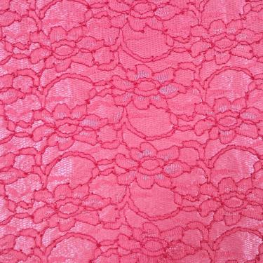 Imagem de Rolo 2 Metros Renda Suiça Forrada 95% Poliéster 5% Poliamida