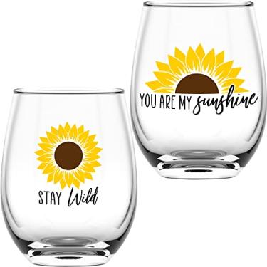 Imagem de Conjunto de 2 taças de vinho com girassol – You Are My Sunshine – presentes de girassóis para mulheres e acessórios de decoração de cozinha – conjunto de copos de vinho – presente de girassol para casa – 500 ml da On the Rox Drinks