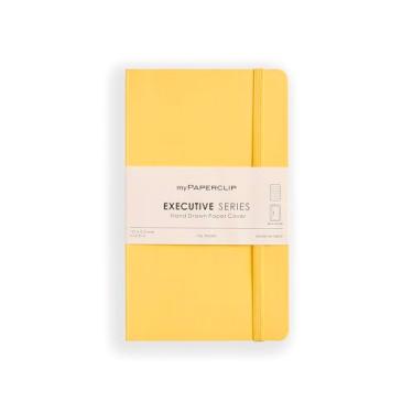 Imagem de myPAPERCLIP Caderno pautado médio da série executiva | 192 páginas, 80 g/m2, capa macia, tamanho médio (12,7 x 21 cm) | Flat Lay | Marcador, fecho elástico e bolso traseiro | Amarelo