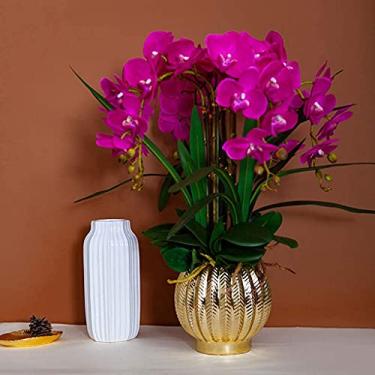 Imagem de LMJYU phalaenopsis Arranjo de flores artificiais em vaso dourado, decoração central de mesa de banquete de casamento