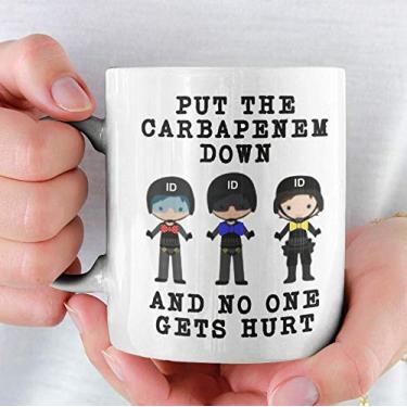 Imagem de Programa de gestão de doenças infecciosas ASP - presente de doenças infecciosas - coloque o carbapenem para baixo - administração de antibióticos - Caneca de café ou chá (capacete de identificação de