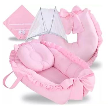 Imagem de KIt enxoval Ninho Redutor de Berço Almofada Amamentação Cobertor Toalha Banho Mosquiteiro Kit 5 Peças (4 peças Rosa)