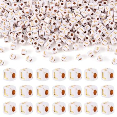 Imagem de FASHEWELRY 500 contas brancas douradas de 4,5 mm, contas quadradas do alfabeto, cubo de acrílico, letra L, contas para pulseira da amizade, colar, chaveiros, fabricação de joias