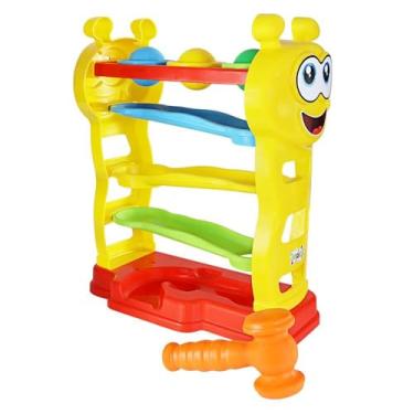 Imagem de Brinquedo de Bater com Martelinho, Brinquedo Educativo com Rampa em Zig-Zag, 3 Bolinhas Coloridas, Polipropileno, 30x34cm, Acima de 12 Meses
