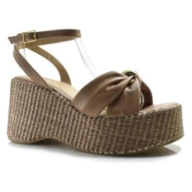 Imagem de Sandália Anabela de Couro Feminina Suzzara-Feminino