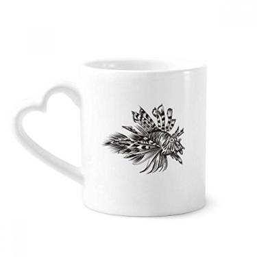 Imagem de Caneca de cerâmica com ilustração de peixe preto da vida marinha copo de coração de vidro
