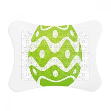 Imagem de Moldura de quebra-cabeça com desenho de ovos de páscoa e estampa de cultura