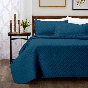 Imagem de Cosy House Collection Conjunto de colcha de bambu de luxo de 3 peças – Colcha acolchoada ultramacia – Costura de trama clássica – Inclui colcha e 2 fronhas – King/Cal King, azul marinho