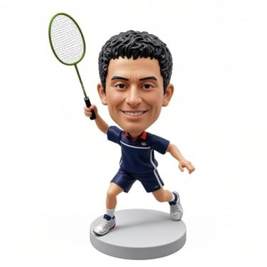 Imagem de Bobblehead de jogador de badminton personalizado em ação feito de foto presente exclusivo para amantes de esportes de raquete perfeito para namorado, pai, irmão, aniversário e exibição em casa