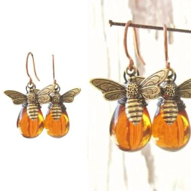 Imagem de Um par de brincos retrô de abelha, brincos de gota d'água, modernos acessórios de brinco âmbar