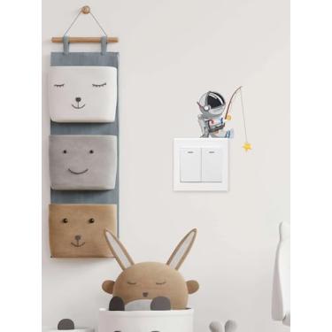Imagem de 1 adesivo decorativo de parede interruptor adesivo padrão de astronauta adesivo autoadesivo impermeável removível PVC para sala de estar e quarto adesivo de interruptor de decoração