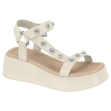 Imagem de Sandália Feminina Beira Rio Flatform Strass Tachas 8530.106