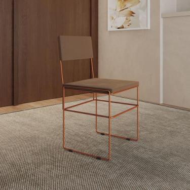 Imagem de Cadeira de Jantar Industrial Estofada Veludo Marrom Base Cobre Vitoria