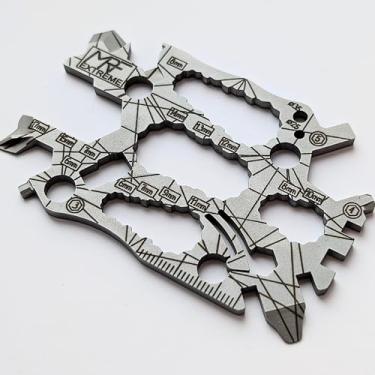 Imagem de MRF Card Multitools Cartão multiferramenta Extreme 3.0 EDC – Mais de 40 funções | Ferramenta de bolso de aço inoxidável de 440 polegadas com chaves, chaves de fenda, chave de fenda | Transporte diário