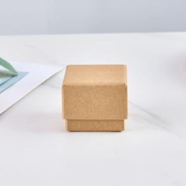 Imagem de 10 caixas de presente de papelão fosco