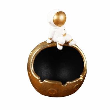 Imagem de Cinzeiro de mesa criatividade mulher bonita moda divertido cinzeiro de mesa moderno simples para fumar material de resina escritório de uso doméstico ornamentos (tamanho: Gold)