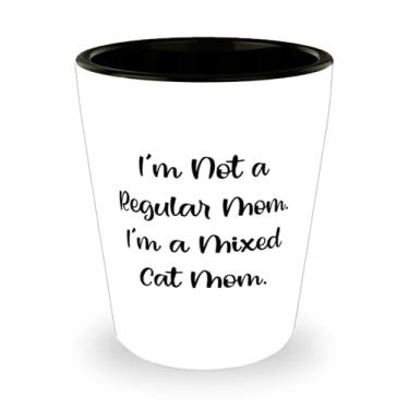 Imagem de Cute Mixed Cat s, I'm Not a Regular Mom I'm a Mixed Cat Mom, Cool Birthday s From Cat Lovers