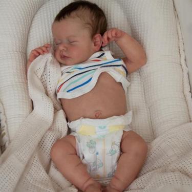 Imagem de SHENGX 49cm/19" Bebe Reborn Realista, Silicone Realista Bebe Reborn Realista Recem Nascido, Bebê Com Cabelo, Pode Entrar Na áGua Para Tomar Banho, Com Bico De Mamadeira AcessóRios,Silicone_menino