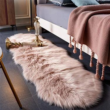 Imagem de EasyJoy Tapete macio de pele de carneiro pele de carneiro de pele sintética tapete para cadeira sofá tapete área para quarto chão sofá sala de estar, rosa, 2 x 6 ft Sheepskin