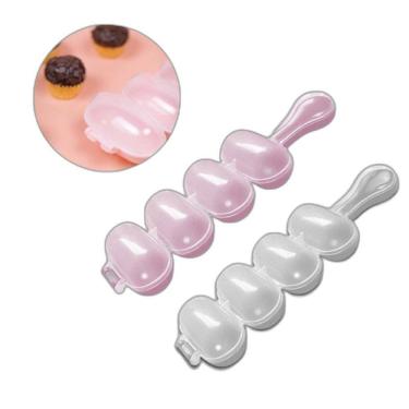 Imagem de Molde Enrolador De Docinhos Para 4 Brigadeiros Beijinho Doce