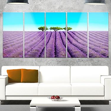 Imagem de Designart MT11390-401 Flores de lavanda e árvores verdes - arte de parede de metal brilhante de paisagem grande, azul/lavanda, 152 x 71 cm
