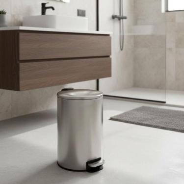 Imagem de Lixeira Inox Slim 5L com Pedal Design Moderno Cesto para Casa Banheiro
