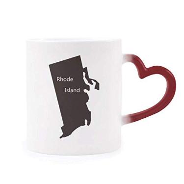 Imagem de Caneca sensível ao calor Rhode Island dos EUA com contorno do mapa vermelho que muda de cor