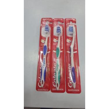 Imagem de Escova Dental Colgate Classic Clean 1 unidade suave/macia, Kit 3 cores
