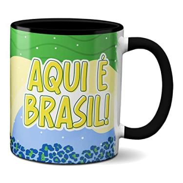 Imagem de Caneca Aqui É Brasil Rivais Sim Inimigos Também Copa 2022 (Preta)