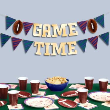 Imagem de xo, Fetti Faixa de futebol Game Time - folha dourada, 4,5 pés | Guirlanda de porta traseira esportiva 3D, decoração de tigela de peru, placa de festa universitária, cenário de sessão de fotos de baile