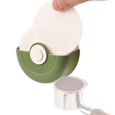 Imagem de KUCHZUBE Suporte de filtro de papel de café, organizador de recipiente de armazenamento de filtro de café adesivo de parede ABS à prova de poeira para filtros de papel de tela de disco descartáveis