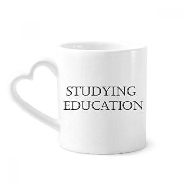 Imagem de Caneca de café cerâmica para estudo de frase curta copo de coração de vidro