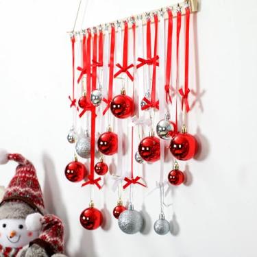 Imagem de Maysing Decoração de parede vermelha e prata de Natal, letreiro de pendurar com laço vermelho, ideias de estrelas, enfeites de bolas de glitter de madeira para árvore de Natal, casa, parede, porta