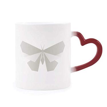 Imagem de Caneca abstrata branca com estampa de origami de borboleta, sensível ao calor, copo de grés que muda de cor vermelha
