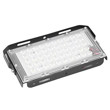 Imagem de Refletor de LED 50W 12V Super Brilhante com Iluminação Ampla e Longa Vida Útil para Pátio Jardins Entradas Garagens Pracas Grama Armazéns Fazendas Est