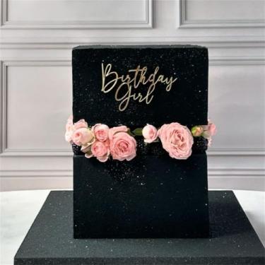 Imagem de LZGXZF Topo de bolo de acrílico para meninas de aniversário, princesa, topos de cupcake, topo de bolo de rainha, enfeite de princesa para meninas, artigos de decoração de aniversário de feliz