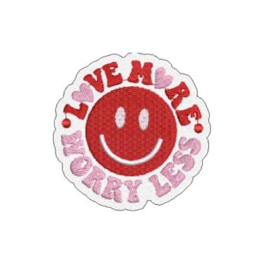 Imagem de V0009-001 Love More Wore Less Patch Bordado 6,8×6,8cm (C-Arquivo Matriz para bordar.)