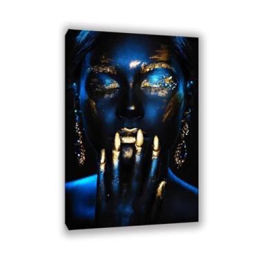 Imagem de Pintura de parede feminina africana azul e dourada, moderna, dourada, luxuosa, arte de unhas, pôster em tela para decoração de quarto e sala de estar 75 x 50 cm (30 x 20 pol) emoldurado