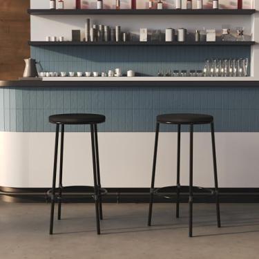 Imagem de Banqueta Alta Redonda em Aço Preto Sem Encosto Estofada- para Bares e Áreas Gourmet