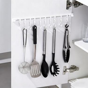 Imagem de Organizador de porta de armário adesivo sem perfuração de 30 cm, gancho de trilho deslizante multifuncional com 10 ganchos de PVC branco, comporta até 3 kg, prateleira de armazenamento de porta com