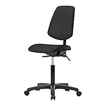 Imagem de Thomas 1163N43 Cadeira de vinil de altura média com encosto médio e inclinação, base de nylon, braços ajustáveis, anel de pé cromado, desliza, preto