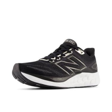 Imagem de New Balance Tênis de corrida feminino Fresh Foam 680 V8, Preto/Ouro Claro Metálico/Preto Metálico, 12 Wide