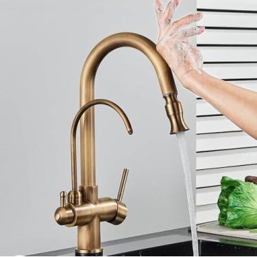 Imagem de Filtro de sensor de toque Torneira de cozinha de água de latão antigo Torneira misturadora de pulverizador com guindaste giratório de água pura para cozinha, latão antigo A