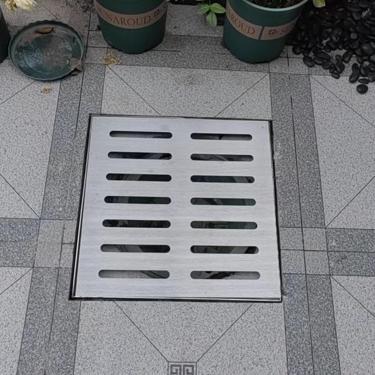 Imagem de Grelha De Drenagem Externa Quadrada Com Base, Tampa De Drenagem De Aço Inoxidável 304 Para Bloquear Detritos, Grade De Canal De Bacia De Captura De Piso Para Quintal, D, One Color, 20x20cm (7.9x7.9in)