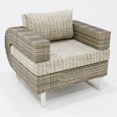 Imagem de Poltrona em Fibra Sintética Modelo Begônia com Tecido Impermeável - No