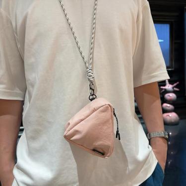 Imagem de Mochila triangular rosa, acessório de decoração de cordão destacável, fones de ouvido e porta-chaves, para armazenamento de pequenos gadgets